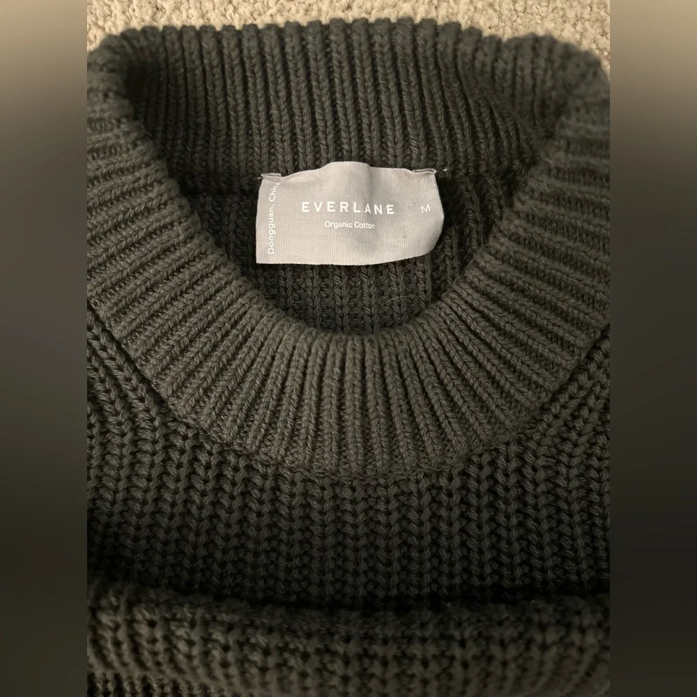 Everlane Women's Crew Neck Sweater - Dark Green - Picture 3 of 3